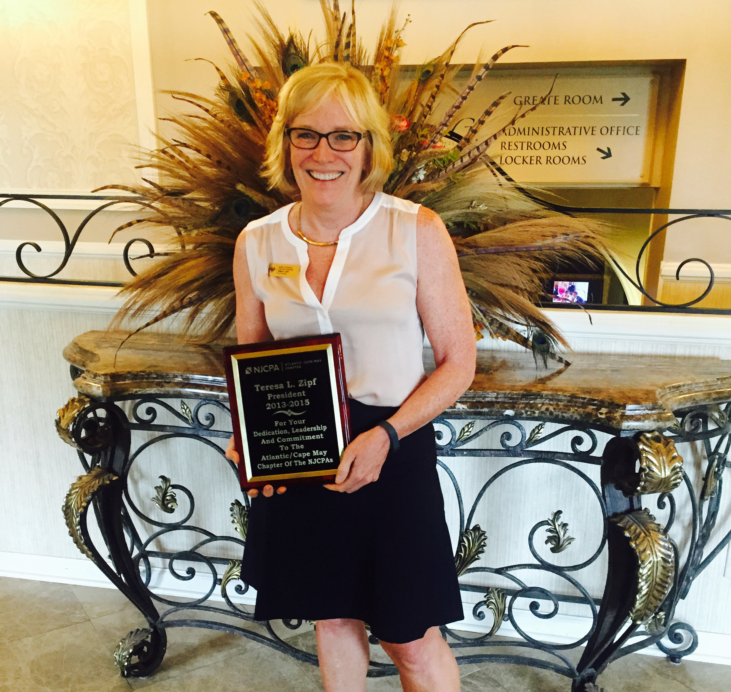 Theresa Zipf Theresa receives appreciation plaque for two years as chapter president (2013-2015)